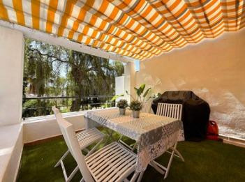 Apartamento en alquiler de larga temporada en Marbella con t - foto 2
