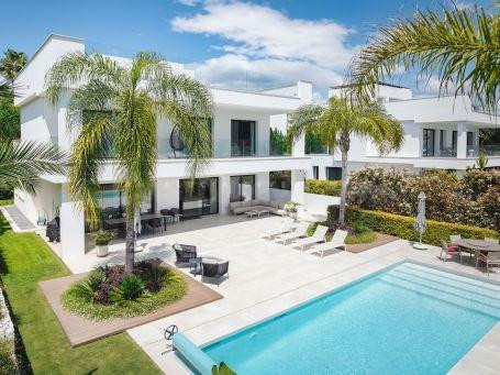 Villa moderna en Nueva Andalucía con piscina climatizada, as - foto 3