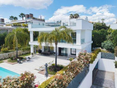 Villa moderna en Nueva Andalucía con piscina climatizada, as - foto 5