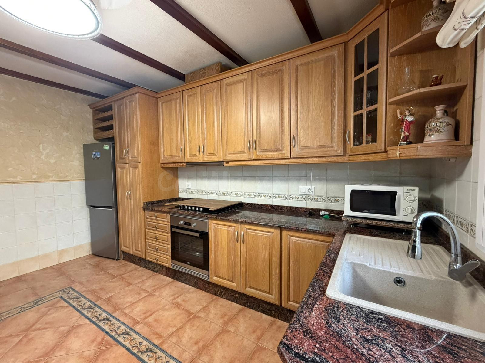 Casa de pueblo en zona tranquila, junto a Mercadona, lista p - foto 5