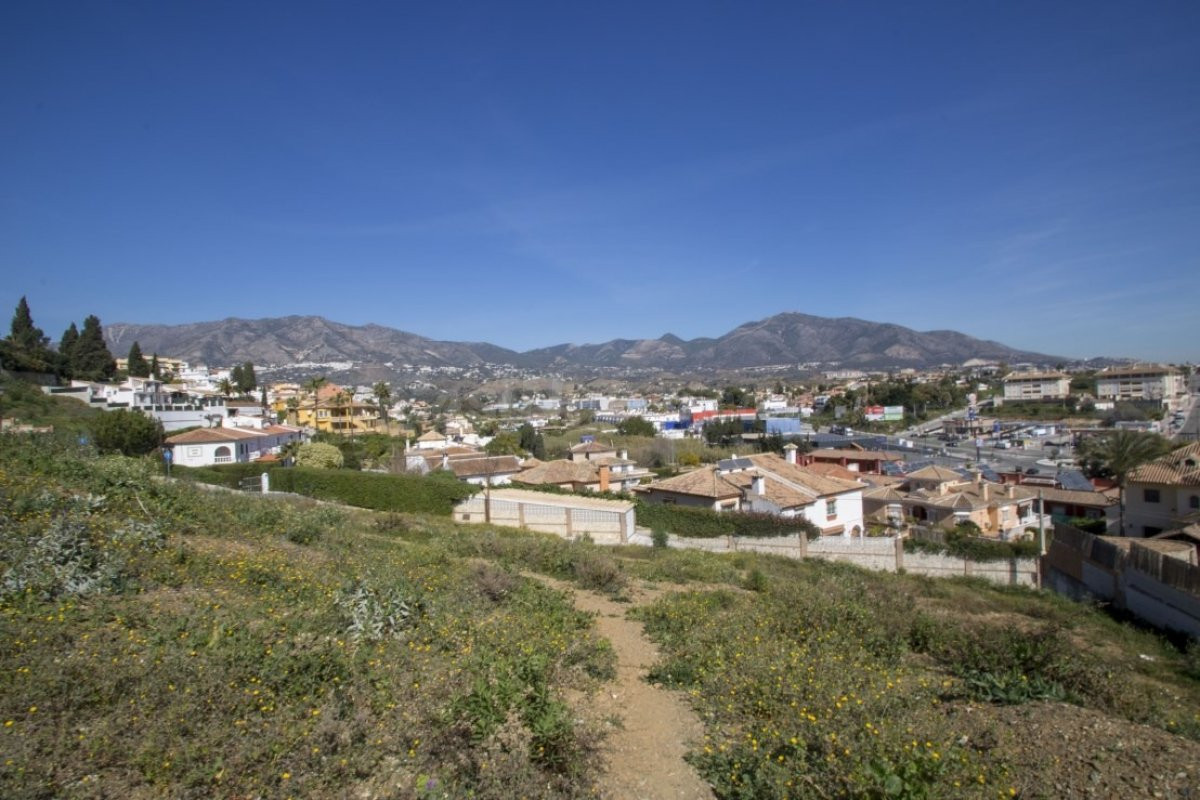 Parcela en Lagarejo, Mijas Costa, cerca de Fuengirola y la p - foto 4