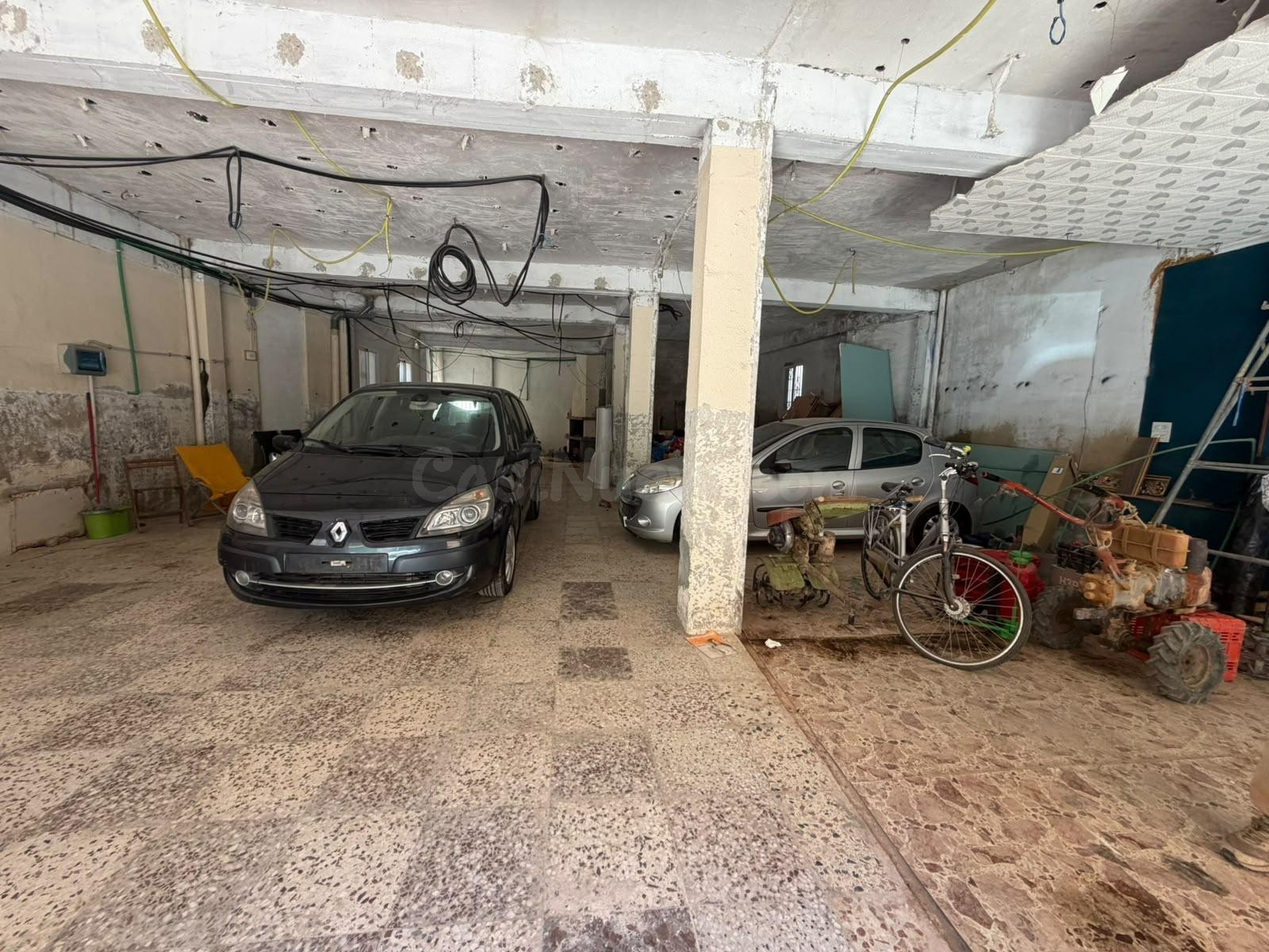 Local de 172 m2 con cambio de uso a vivienda aprobado | En b - foto 2