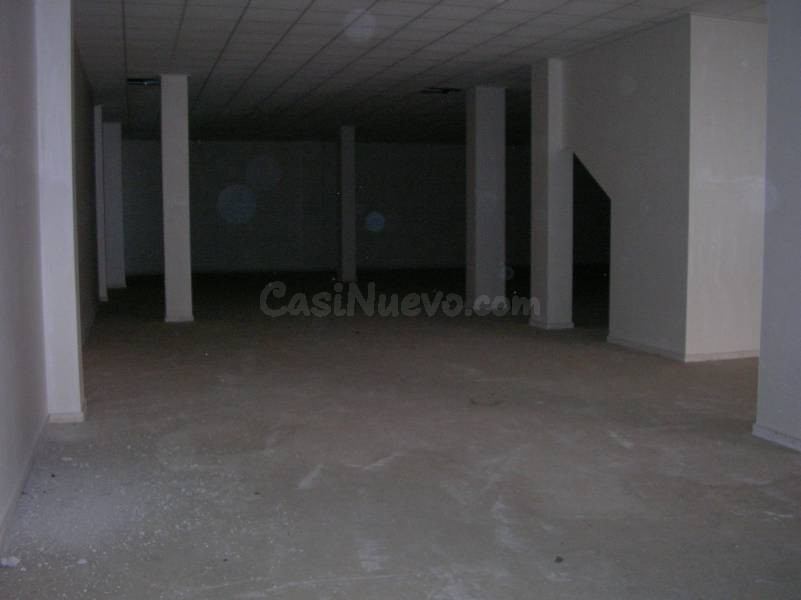 Local comercial 350m² en alquiler - Plaza Madrid - foto 3