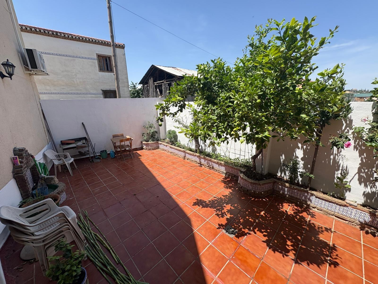Oportunidad de Pareado en Las Gabias - HÍJAR - foto 3