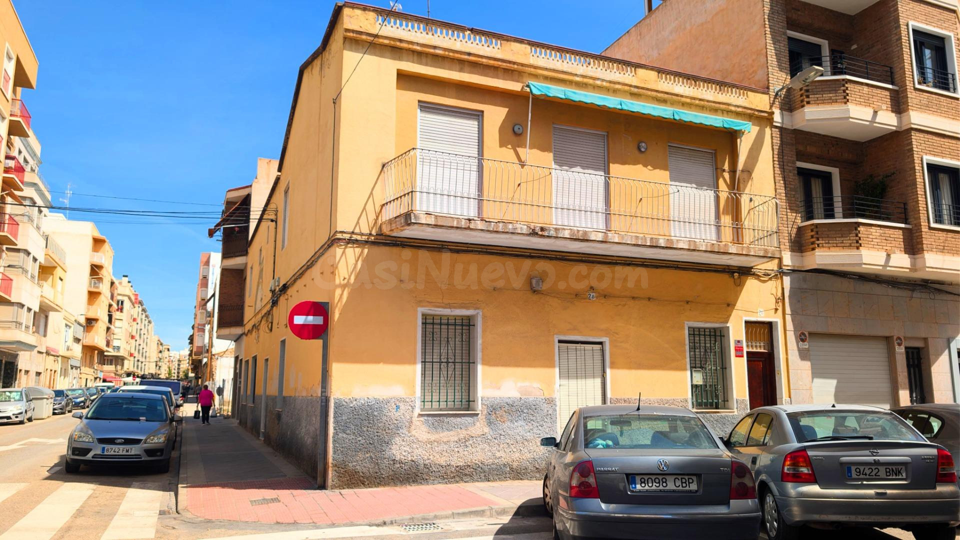 SOLAR EN VENTA DE ESQUINA, TODO EXTERIOR, 165 M2, POSIBILIDAD DE CONSTRUIR 10 VIVIENDAS.