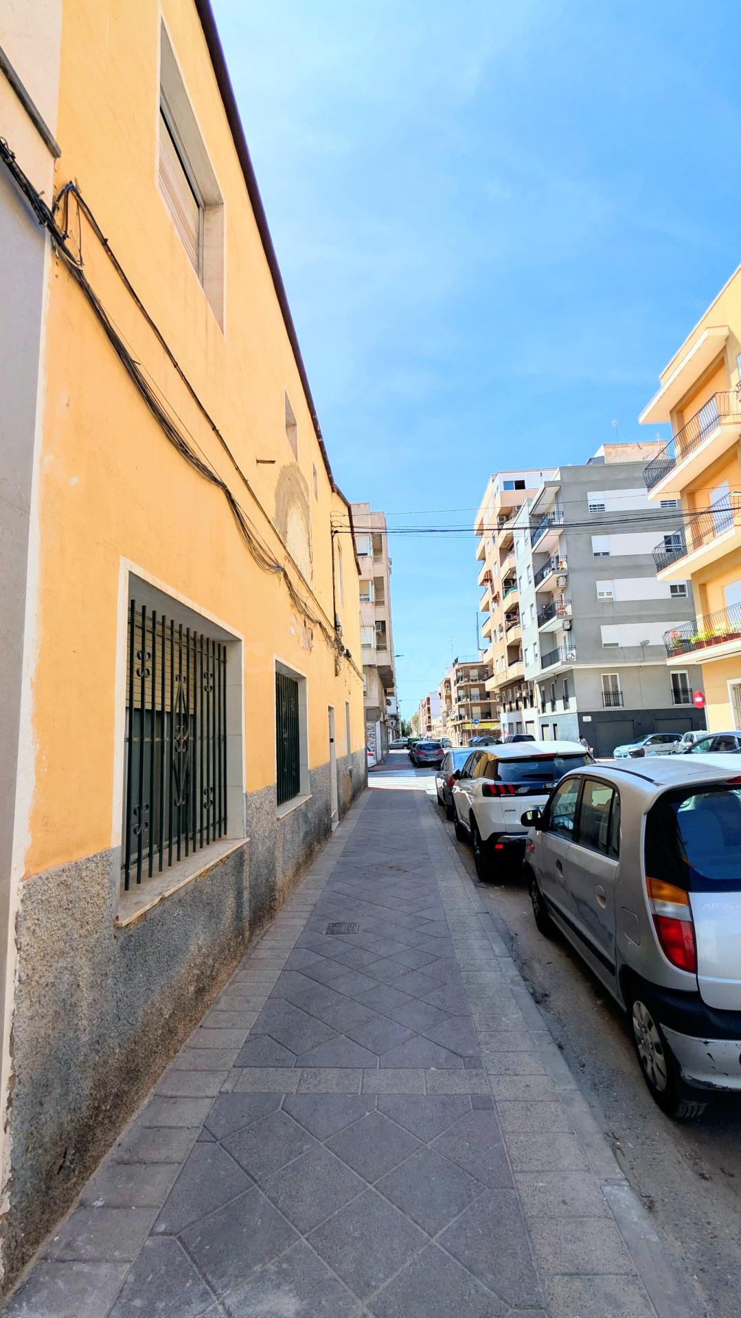 SOLAR EN VENTA DE ESQUINA, TODO EXTERIOR, 165 M2, POSIBILIDA - foto 5