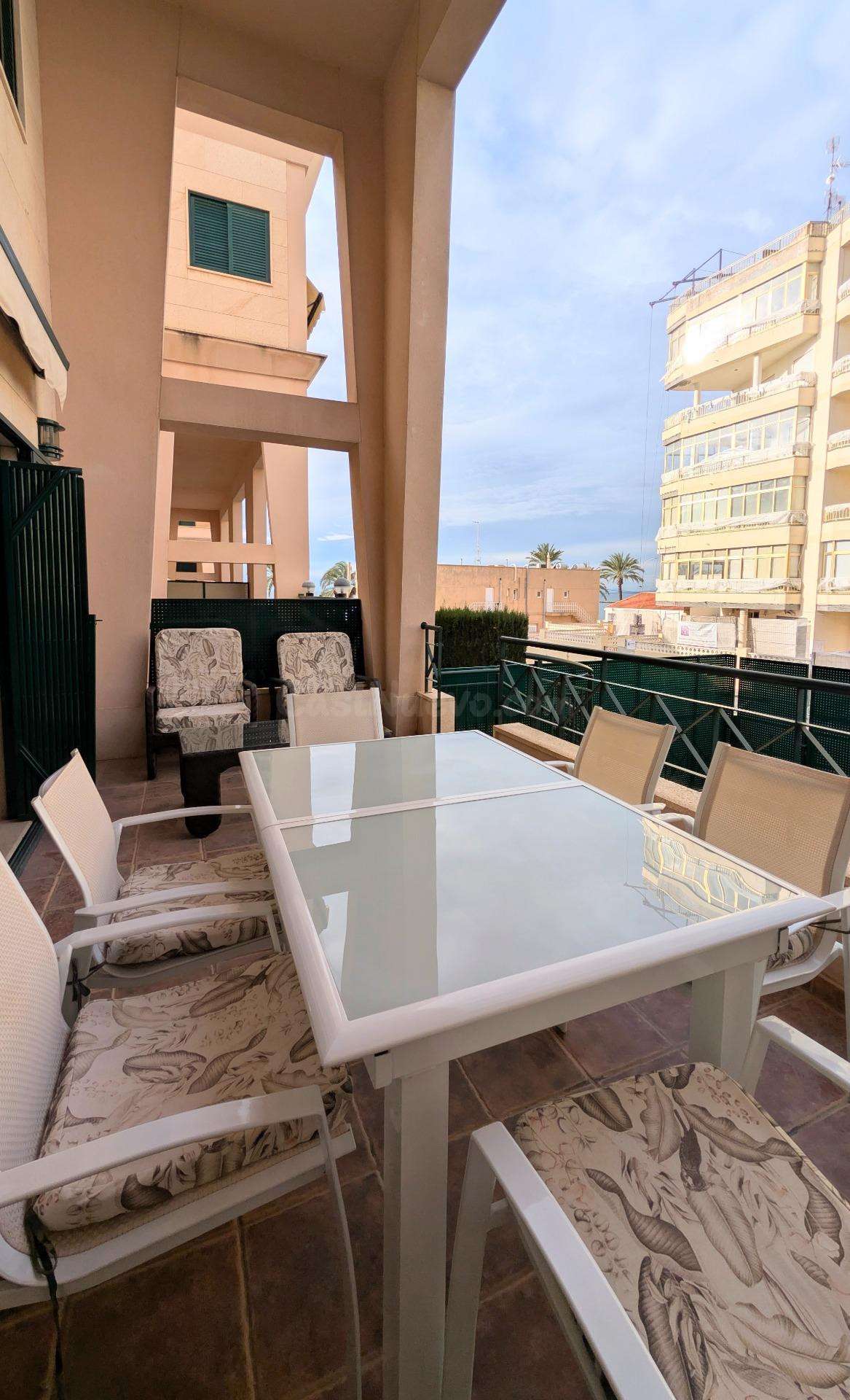 ✨ ELEGANCIA Y EXCLUSIVIDAD: VIVIENDA DE LUJO EN ALQUILER VAC - foto 4