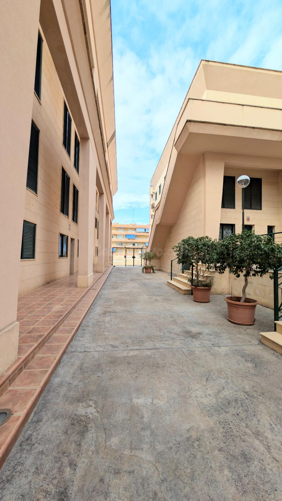 ✨ ELEGANCIA Y EXCLUSIVIDAD: VIVIENDA DE LUJO EN ALQUILER VAC - foto 5