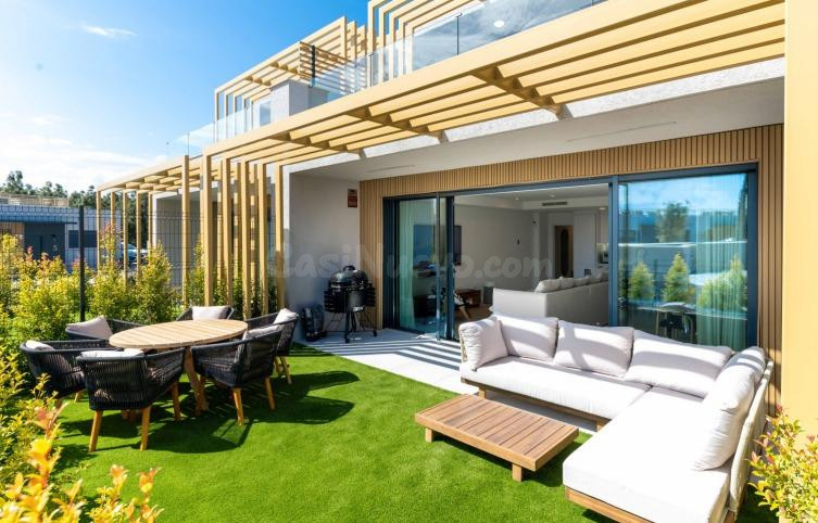 Casa adosada en Evergreen Homes, El Chaparral, con 4 dormito
