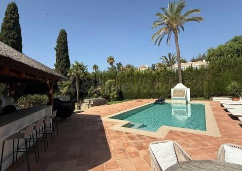 Villa de lujo en Benahavís con 5 dormitorios, 6 baños y parc - foto 3