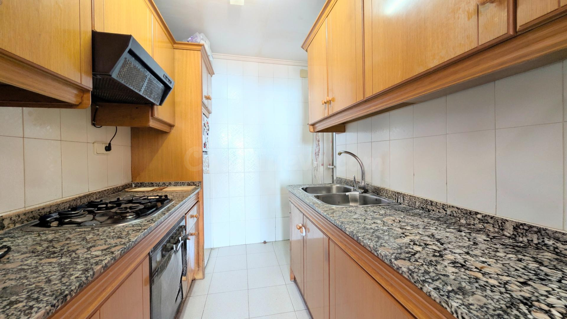 ¡ UNA VIVIENDA ÚNICA EN PRIMERA LÍNEA DONDE CADA AMANECER FRENTE AL MEDITERRÁNEO SE CONVIERTE EN UN LUJO DIARIO! - foto 4