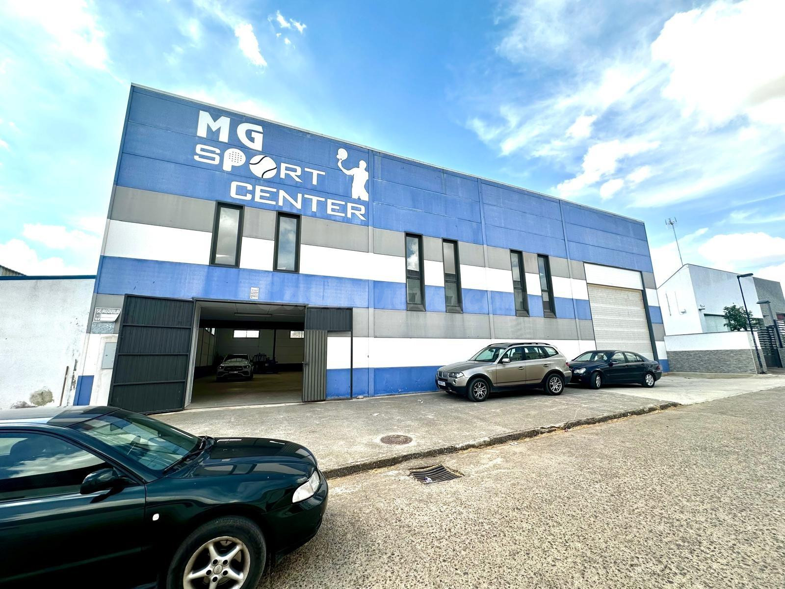Venta o Alquiler de Nave Industrial en el Polígono Industria