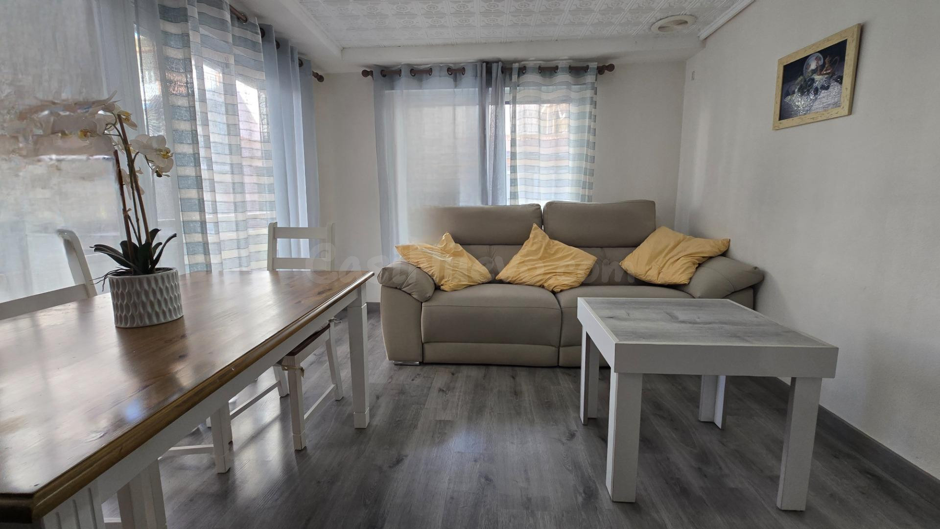 ¡Tu Oasis en Playa Levante, Santa Pola! ☀️ - foto 3