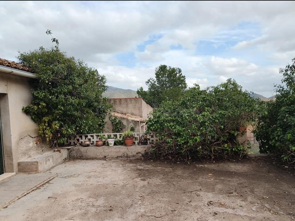 Vende Chalet en La Romaneta - Monovar - foto 2