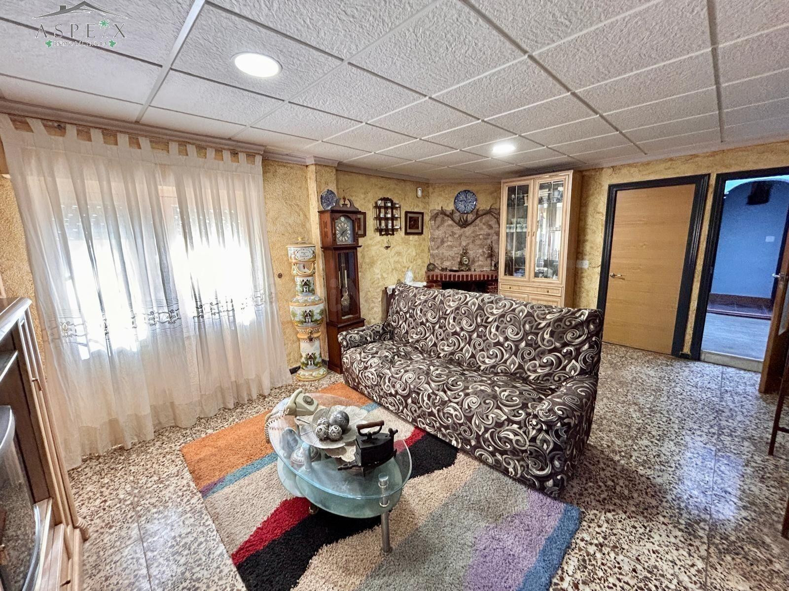 Chalet con piscina en Hondon de Las Nieves - foto 4