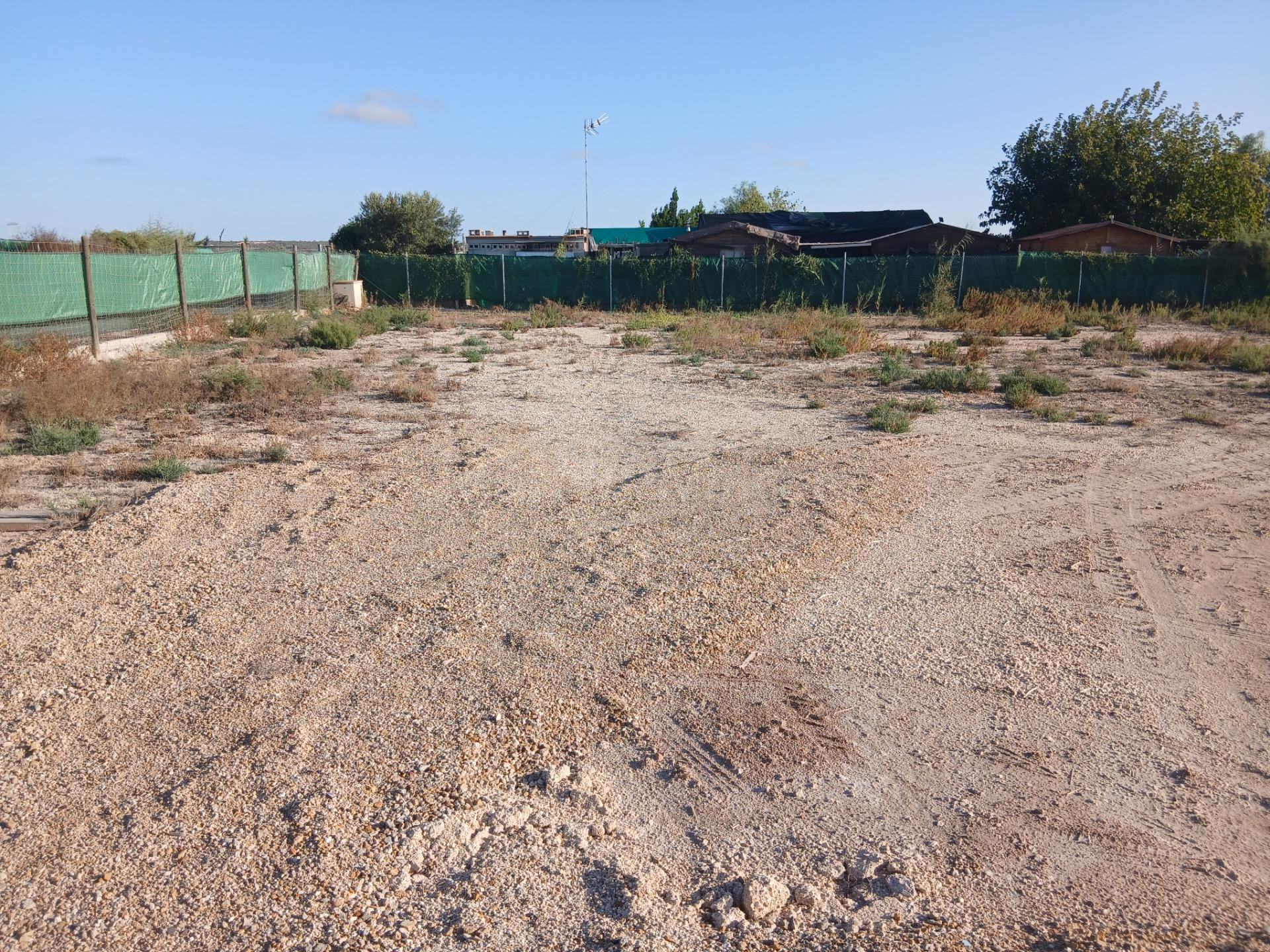 Terreno con proyecto para nave agricola