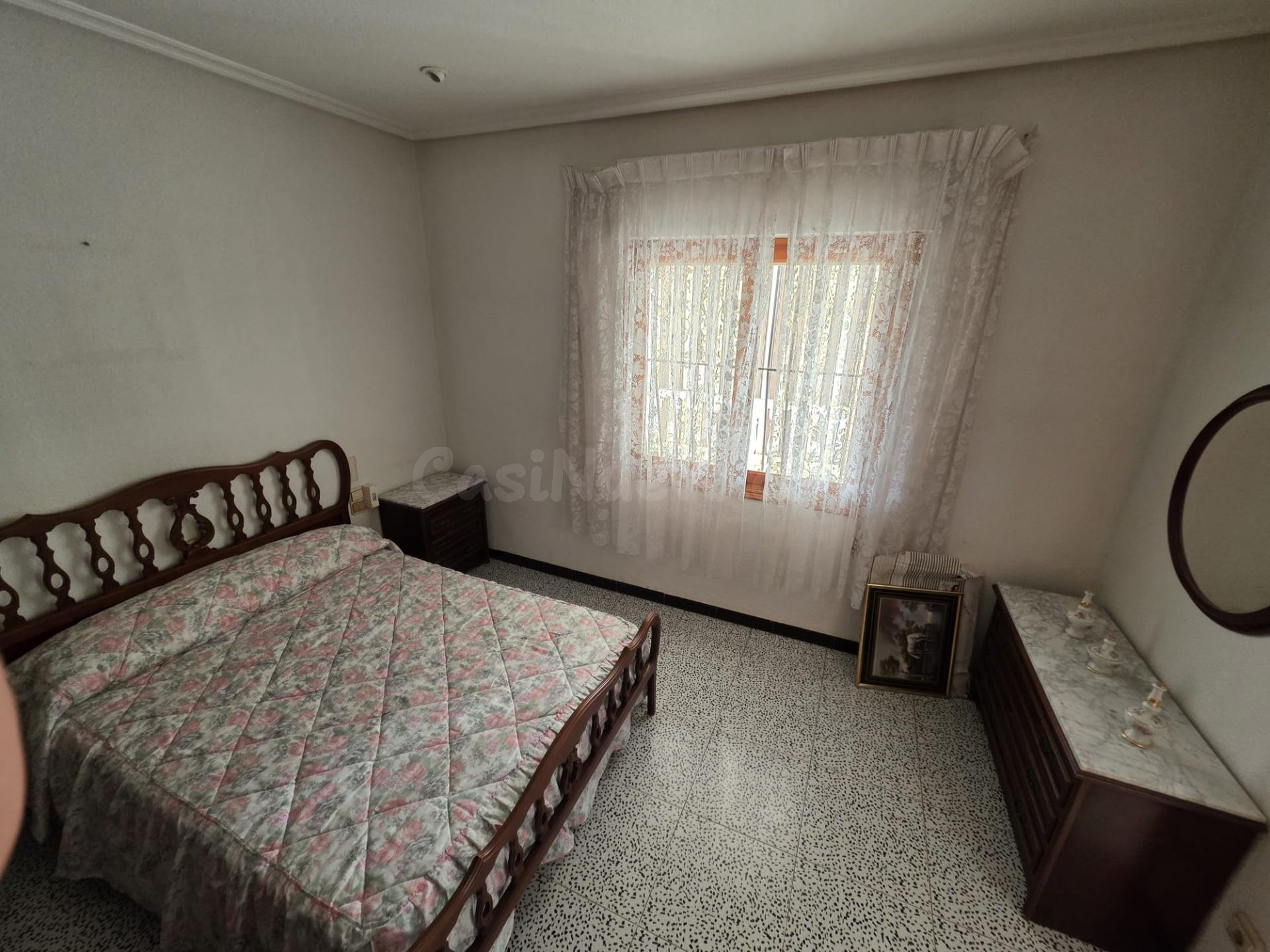 Chalet independiente en Las Bayas - foto 3