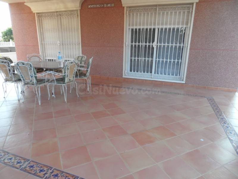 CHALET DE LUJO EN ELCHE - foto 3