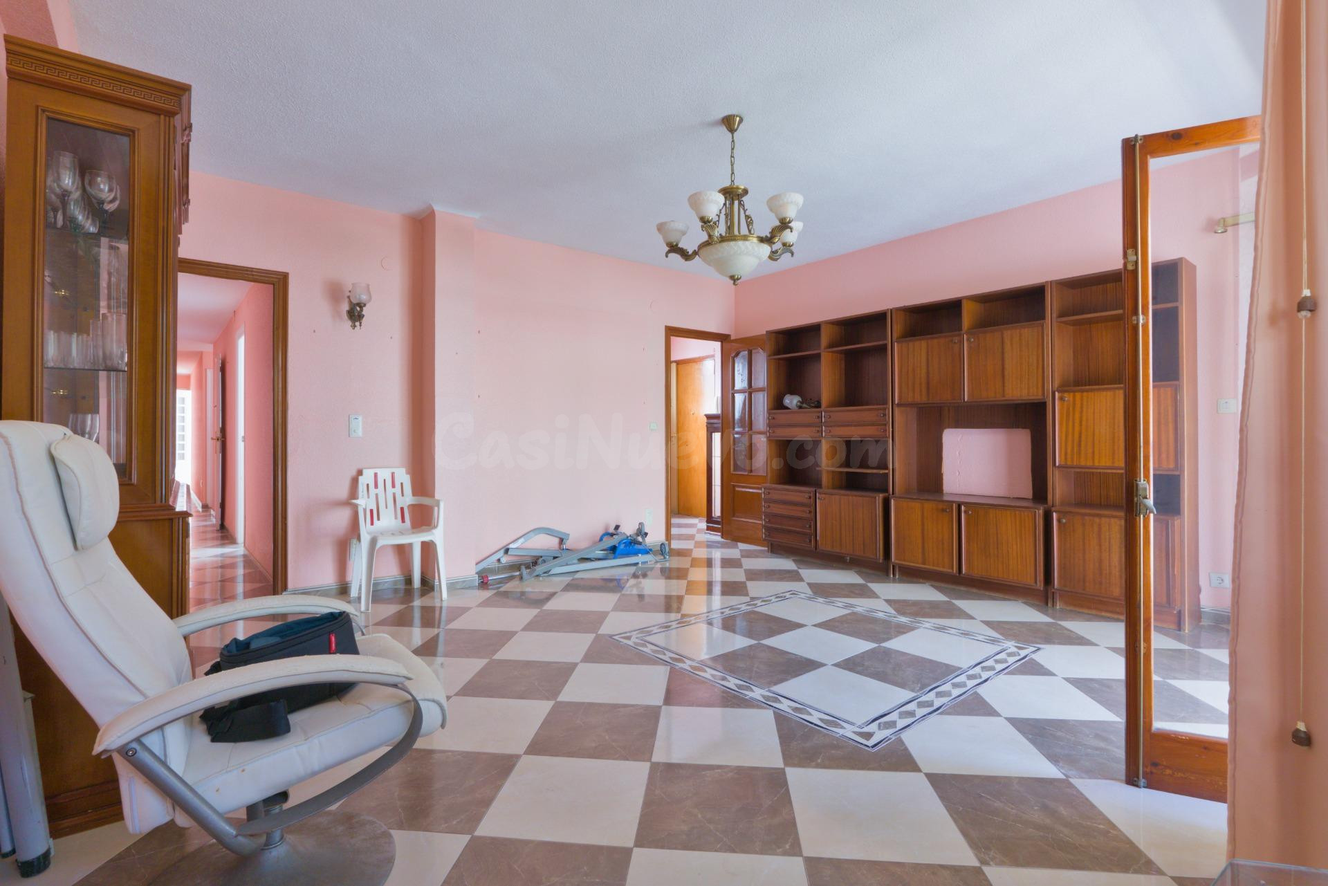 Piso 3 dormitorios en pleno centro del Almuñécar junto a la  - foto 2
