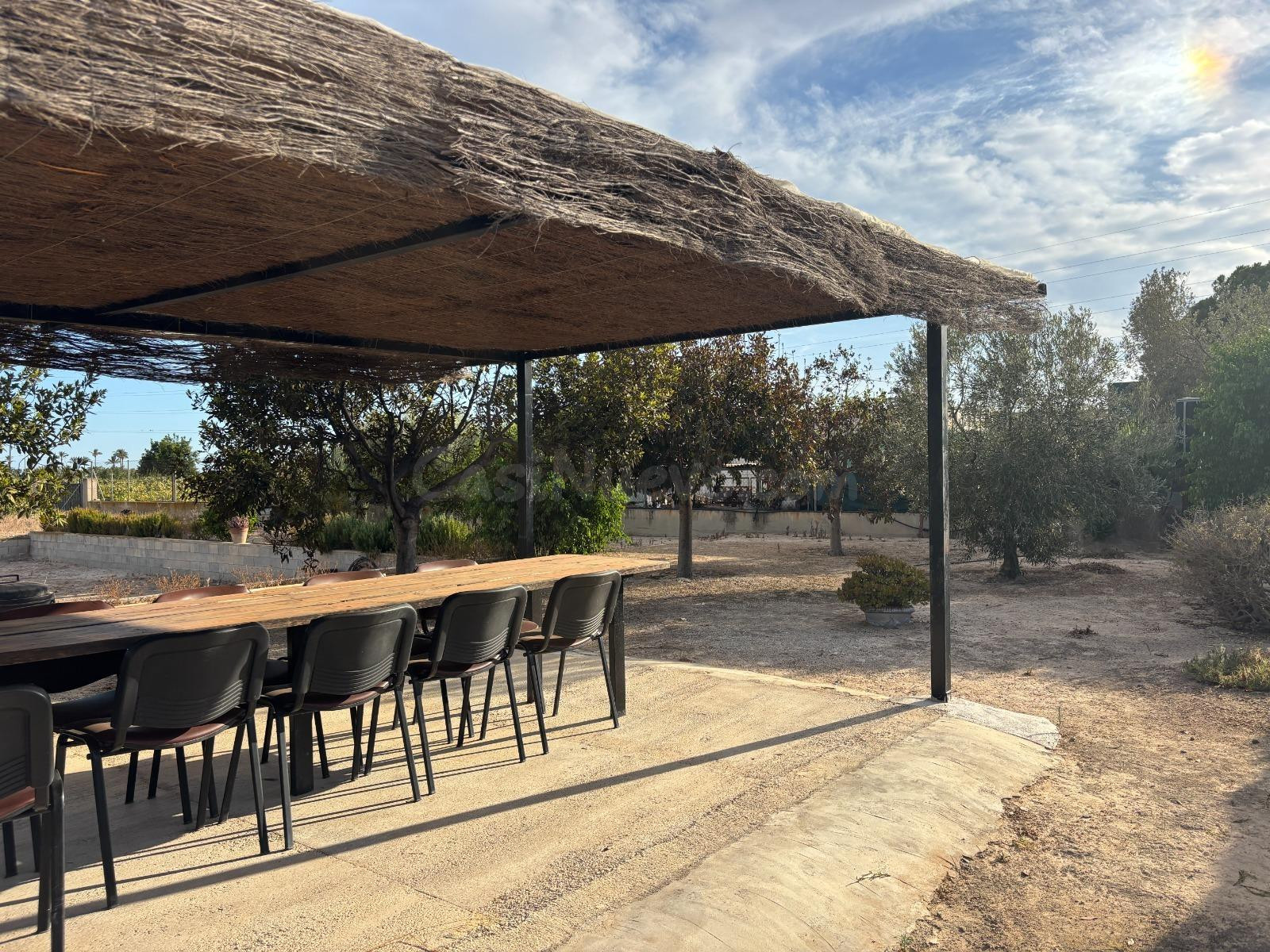 Terreno con almacén y barbacoa - foto 2