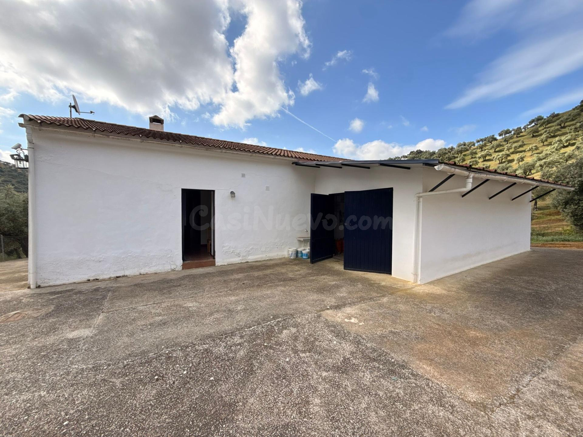 Finca rústica de 26 ha con 3.000 olivos ecológicos, cortijos - foto 5