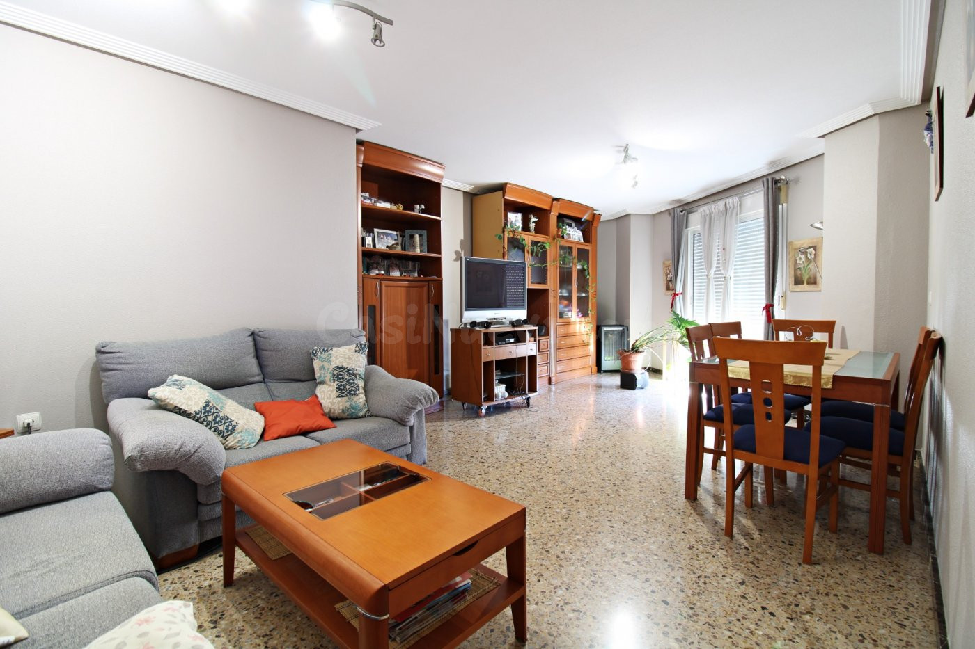 VIVIENDA SEMINUEVA, JUNTO CENTRO COMERCIAL ALJUB, EXTERIOR,  - foto 4