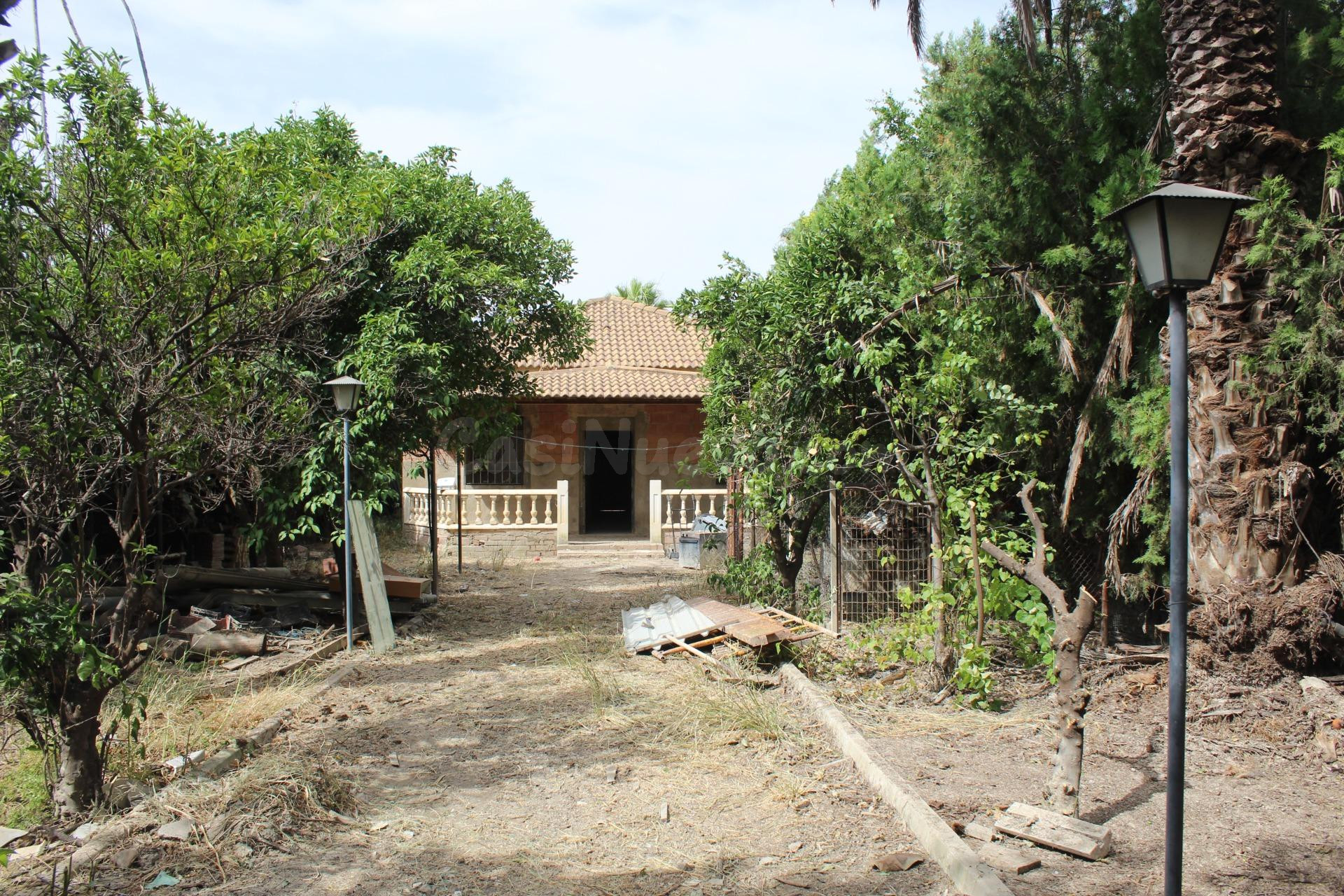 Casa en Construcción con Amplio Terreno en Las Cigueñas. NO 