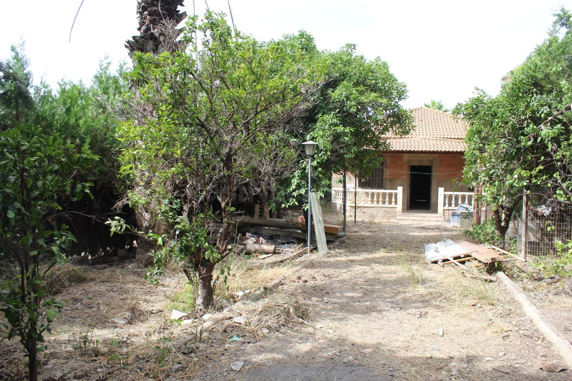 Casa en Construcción con Amplio Terreno en Las Cigueñas. NO  - foto 2