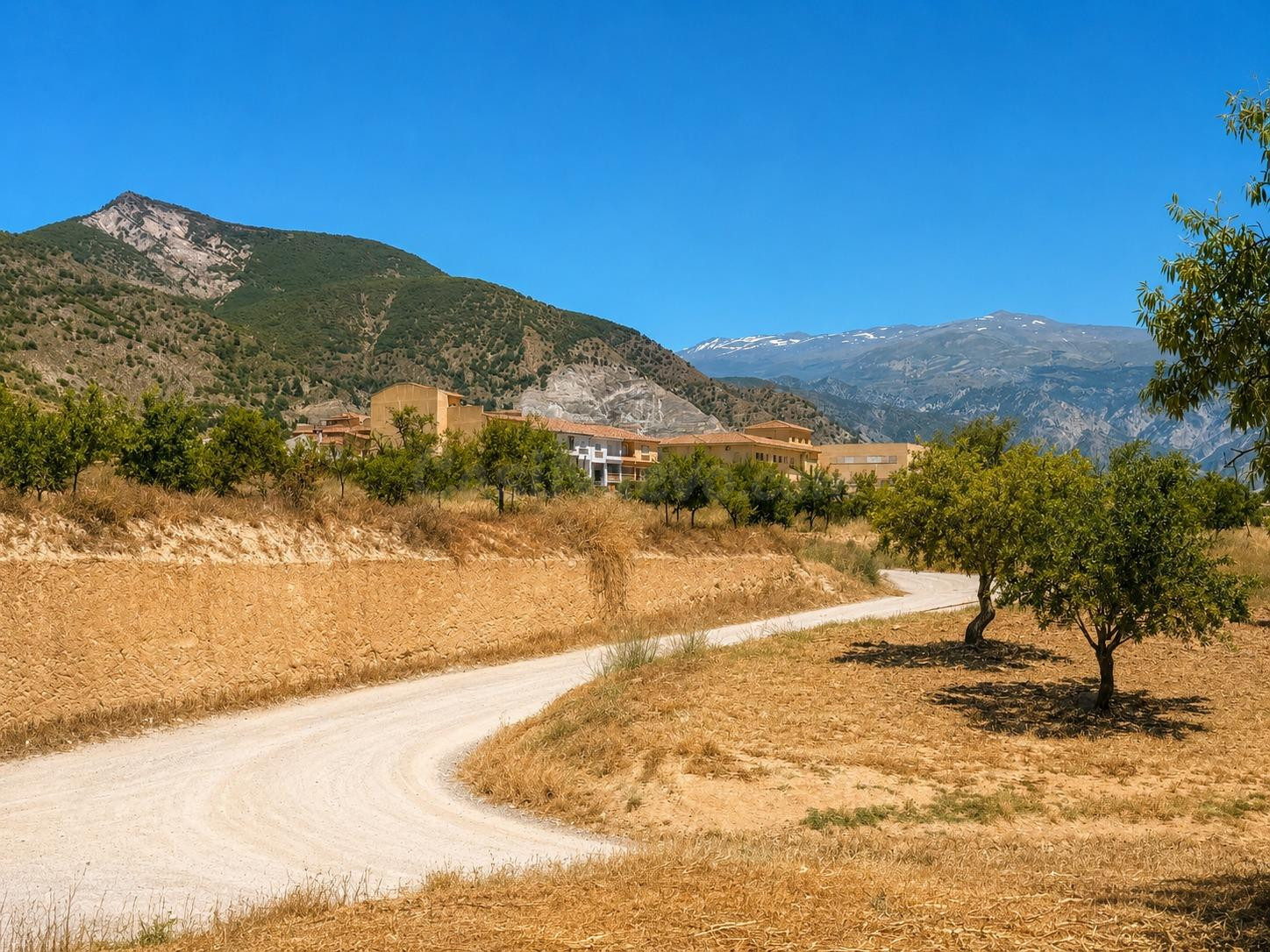 Magnifica finca rústica de 1.300 metros en El Arroyo de Padu - foto 5