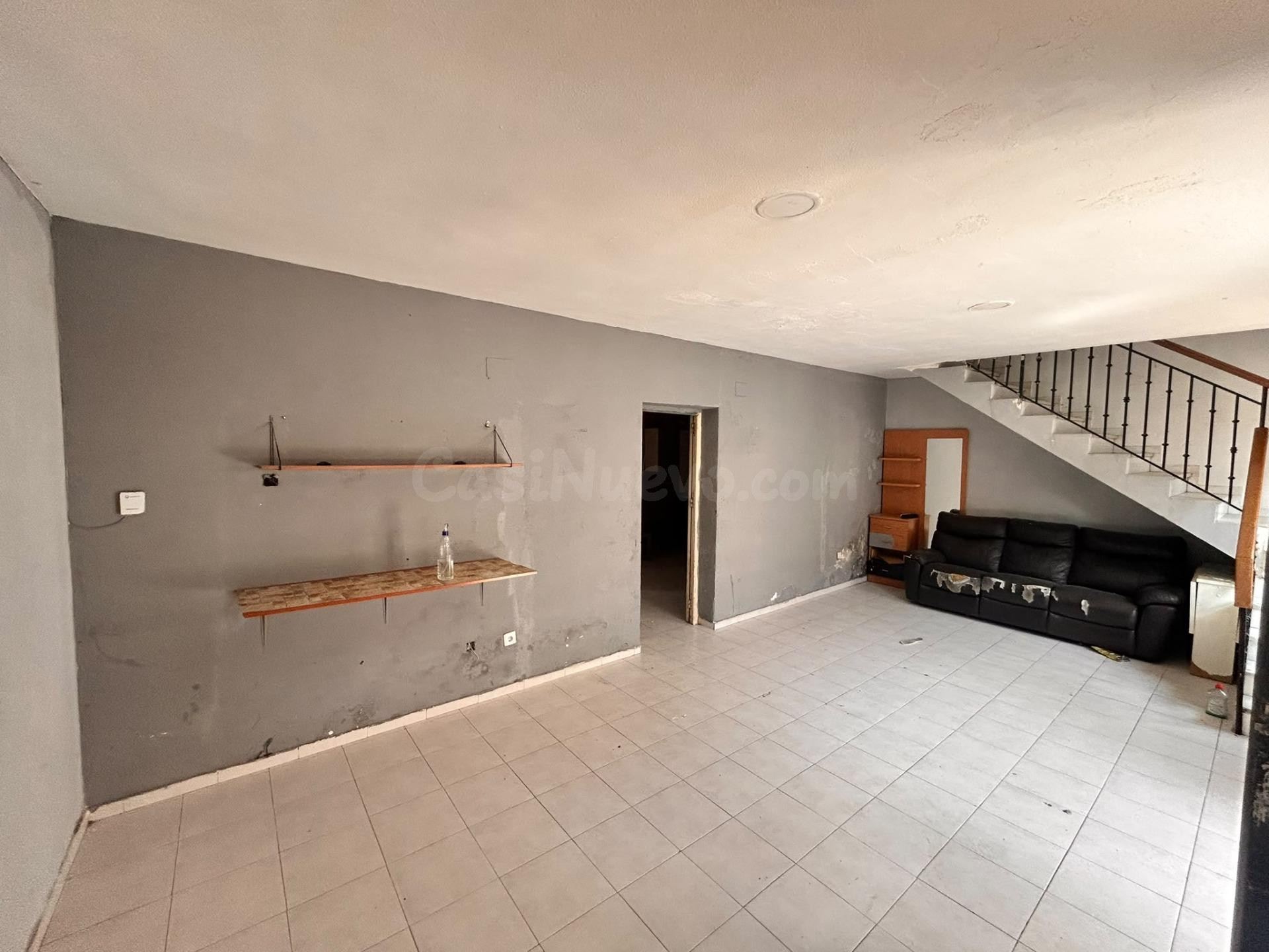 Casa adosada en venta en Atarfe zona barranco - foto 3