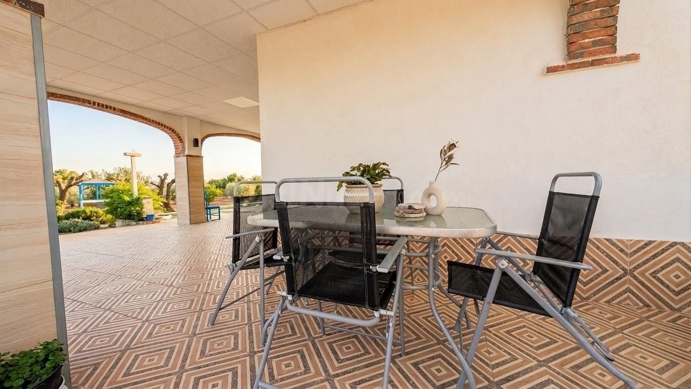 ¡EXCELENTE UBICACIÓN, PISCINA, BARBACOA, PORCHE DE 40m2 Y PA - foto 3