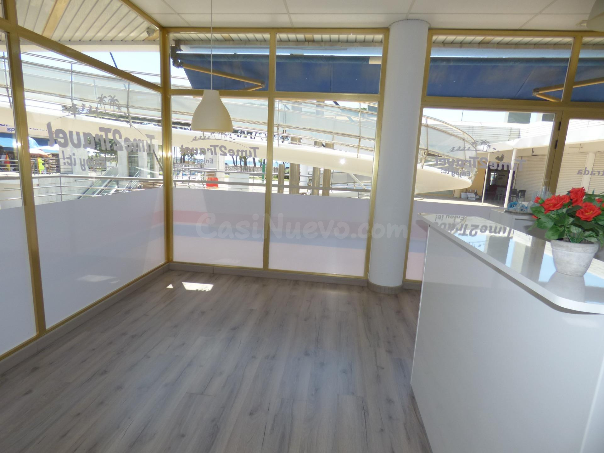 Local comercial con mucha luz