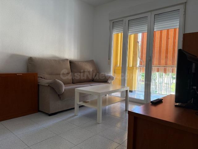 ALQUILER PISO ZONA RONDA NORTE, 4 DORMITORIOS, 1 BAÑO, AMUEB - foto 4