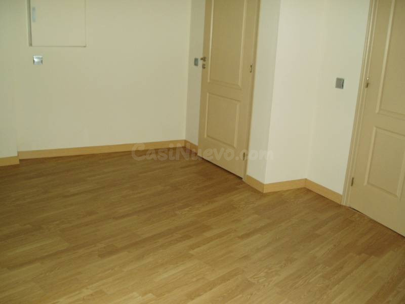 VENTA DE LOCAL COMERCIAL EN AVENIDA DEL RIO SEGURA - foto 4