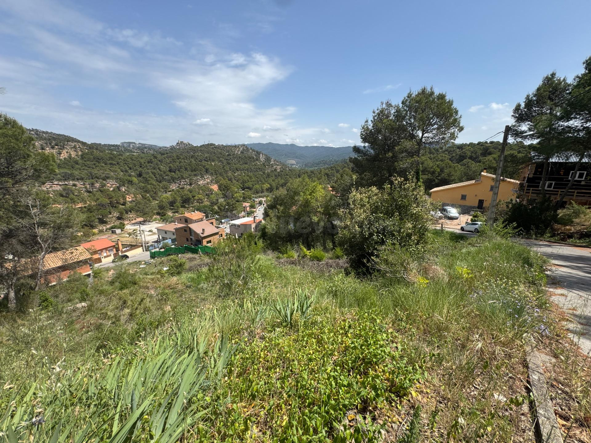 TERRENO EN URB. LES GARRIGUES DE LA POBLA DE CLARAMUNT - foto 4