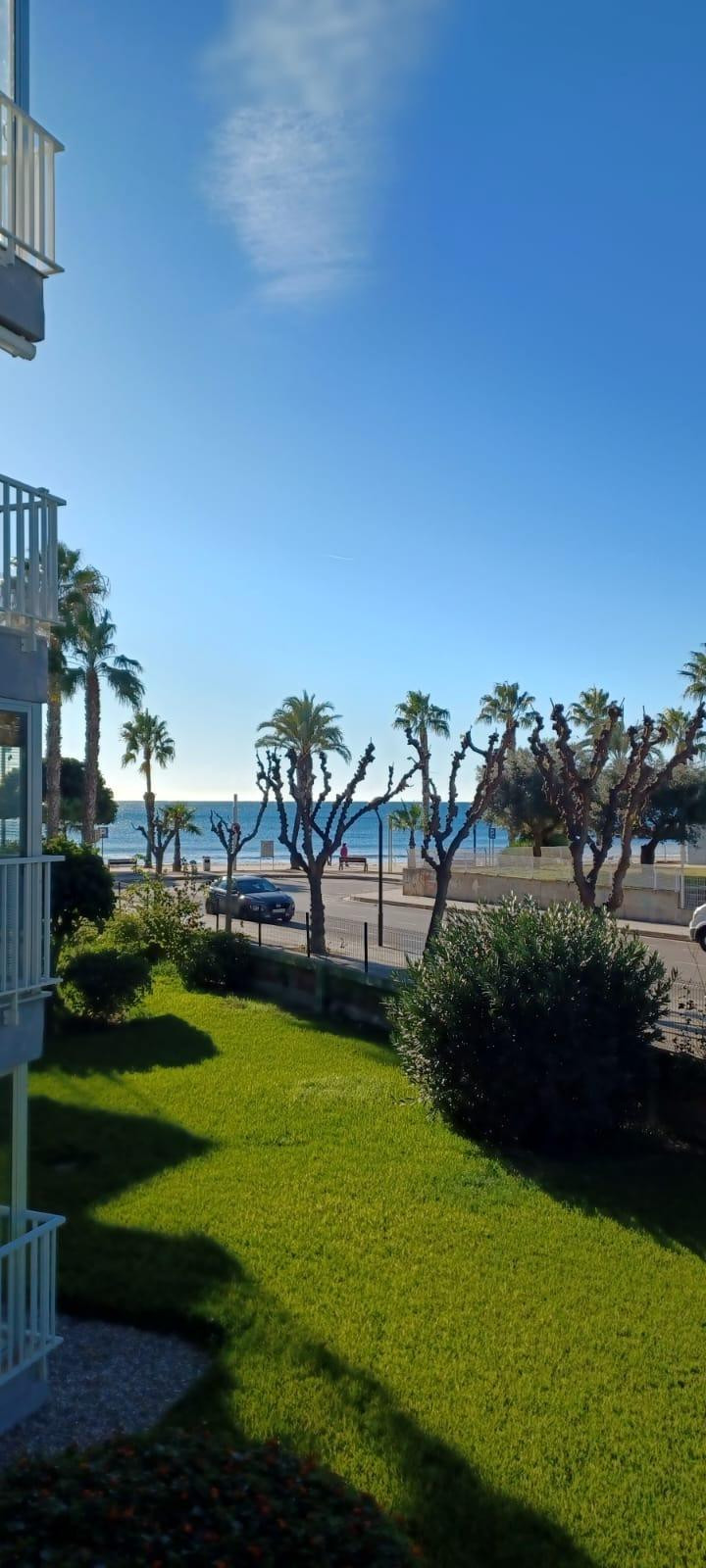 Encantador Piso en Primera Línea de Playa en Cambrils. ¡Incl - foto 2