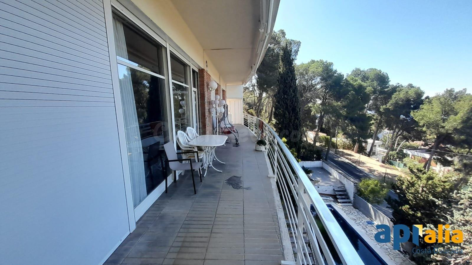 Exclusivo Chalet en Cap Salou con vista al mar, piscina y 2  - foto 3
