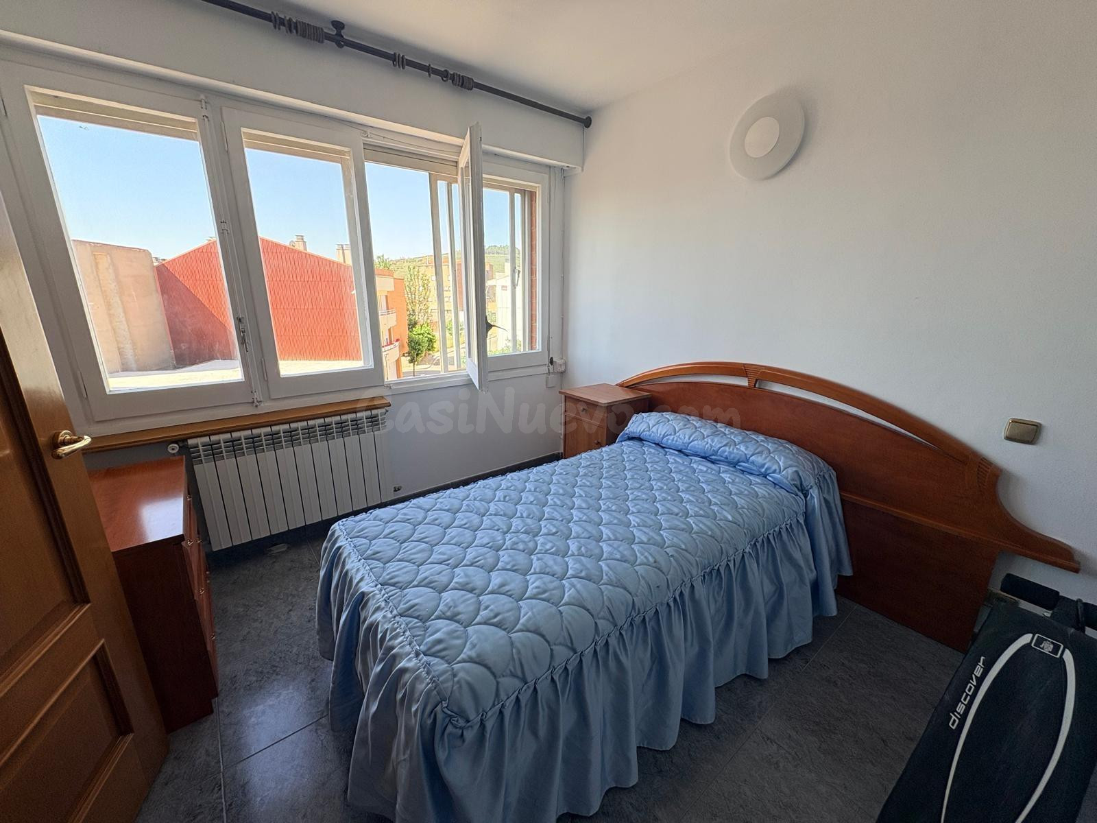 Oportunidad Piso en calaf de 90m2, 4 dormitorios, terraza y  - foto 4