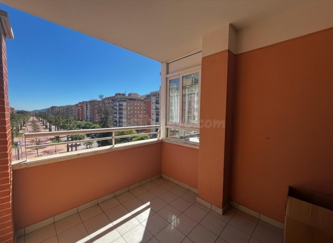 Venta de piso en Ronda Sur, 4 Dormitorios.