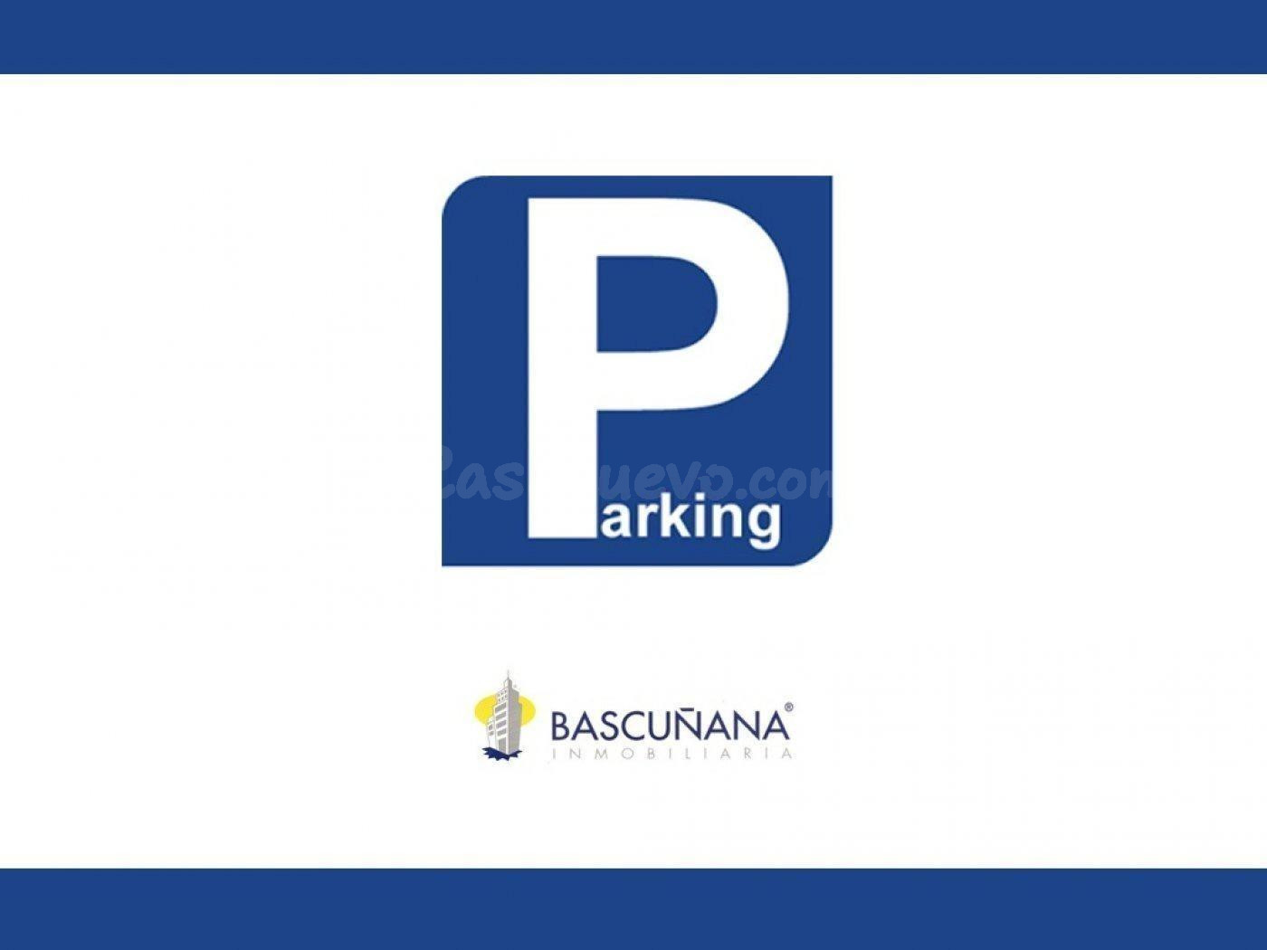 VENTA PLAZA DE GARAJE PARA COCHE PEQUEÑO, PROXIMO A UNIVERSIDAD  LA MERCED Y PLAZA DE TOROS,
