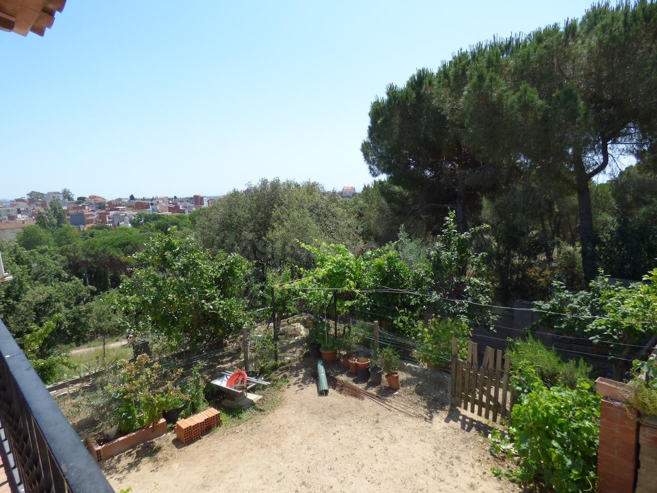 Casa a 4 vientos en venta en Malgrat de Mar - foto 4