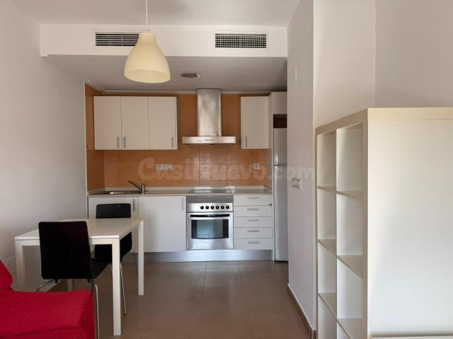 Apartamento en venta en Ronda Sur - foto 2