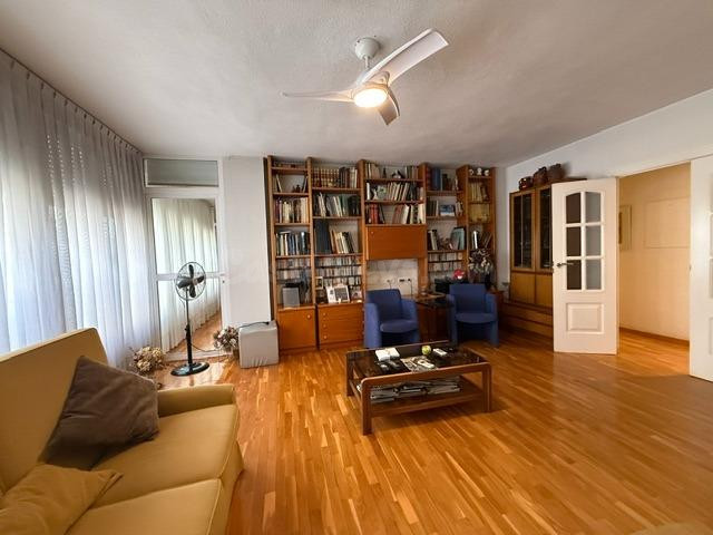 PISO VENTA 4 DORMITORIOS C/ BARTOLOME PEREZ CASAS - foto 4