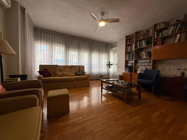 PISO VENTA 4 DORMITORIOS C/ BARTOLOME PEREZ CASAS - foto 5