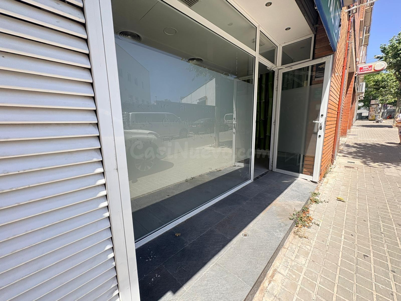 Local Comercial en Vilanova del Camí - Oportunidad de Invers