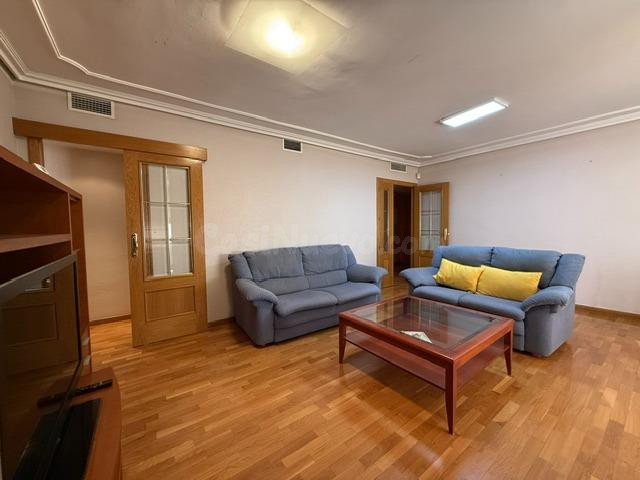 VENTA DE PISO EN JUAN CARLOS I, JUNTO AL JC1 - foto 5