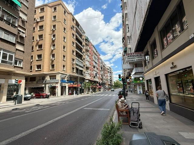 Venta de piso reformado en Avenida de la constitución