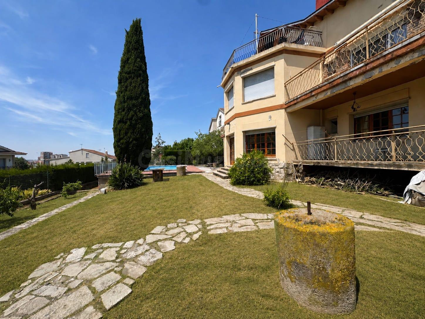 Espectacular casa señorial en Cervera con 700 m2 construidos - foto 2