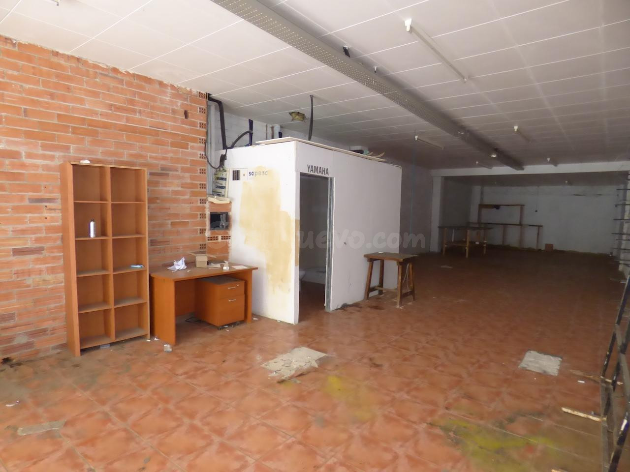 Amplio Local Comercial en el Corazón de Malgrat de Mar por s