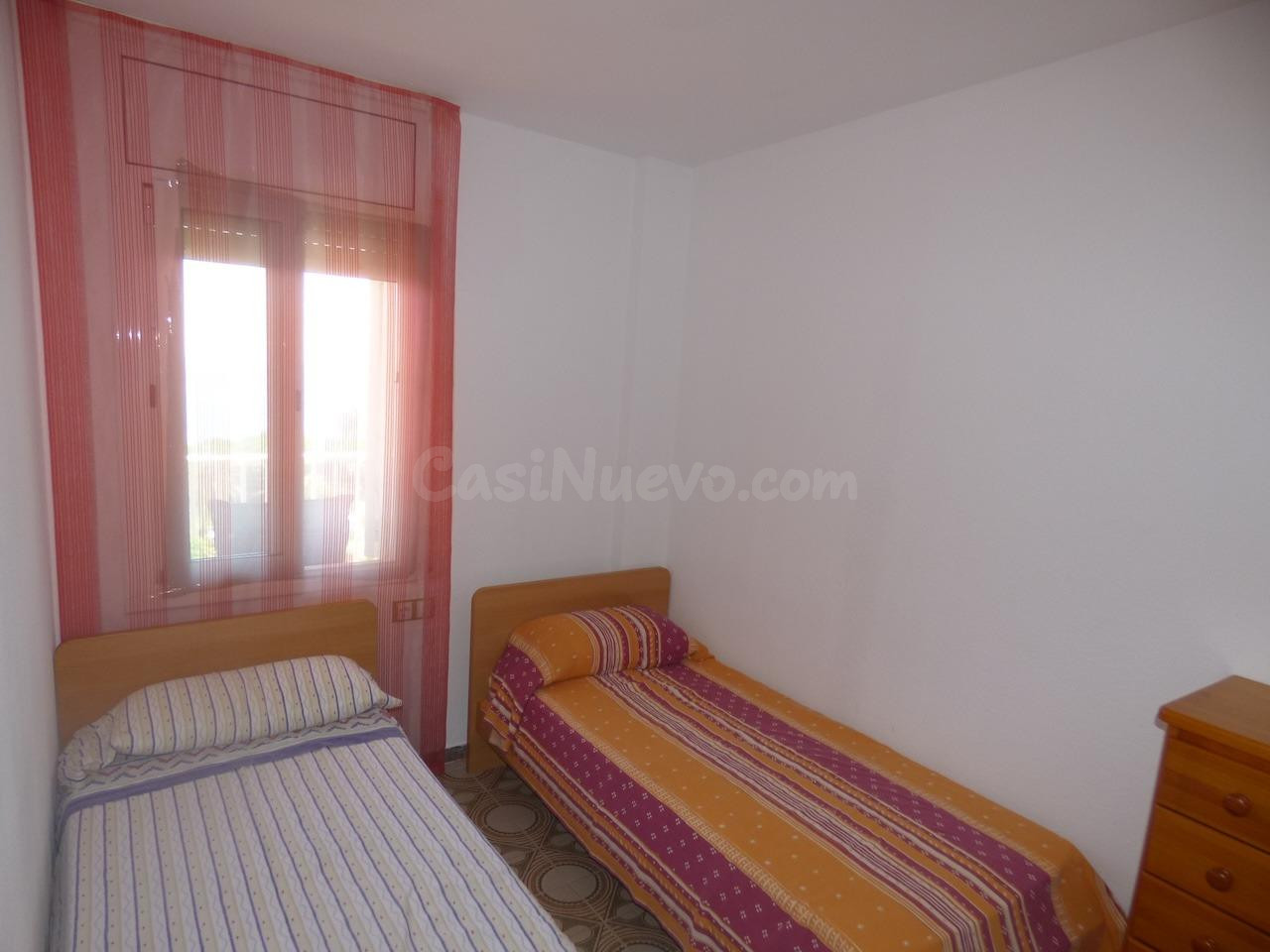 Piso Esquinero de 3 habitaciones con Vistas al Mar en Primer - foto 3
